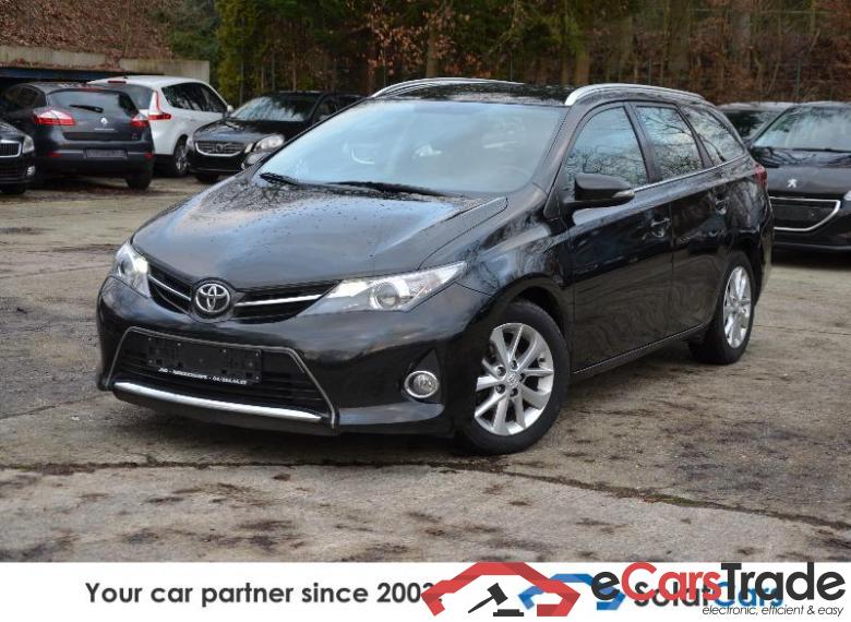 TOYOTA AURIS TOURING SPORT D4D 90Hp Comfort Navi Klima ...