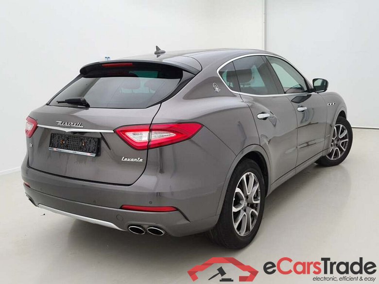 Maserati Levante 3.0 d Pano Xenon Navi Leather Camera KeylessGo Klima PDC ... #3