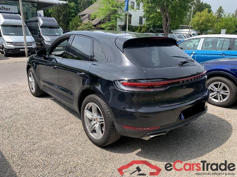 Porsche Macan ´13 Macan  Basis 2.0 TFSI  180KW  AT7  E6dT #3