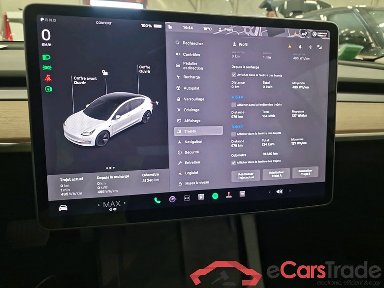Tesla Model 3 Long Range AWD Autopilot Pano LED-Xenon Navi Leather KeylessGo Klima PDC ... #6