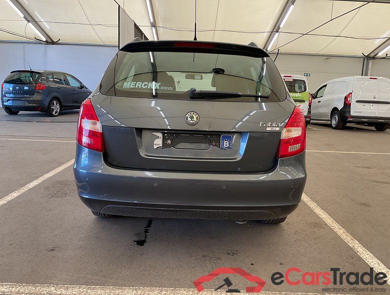 SKODA Fabia Combi NEW FABIA COMBI AMBIENTE 1,4 63KW 86HP #3