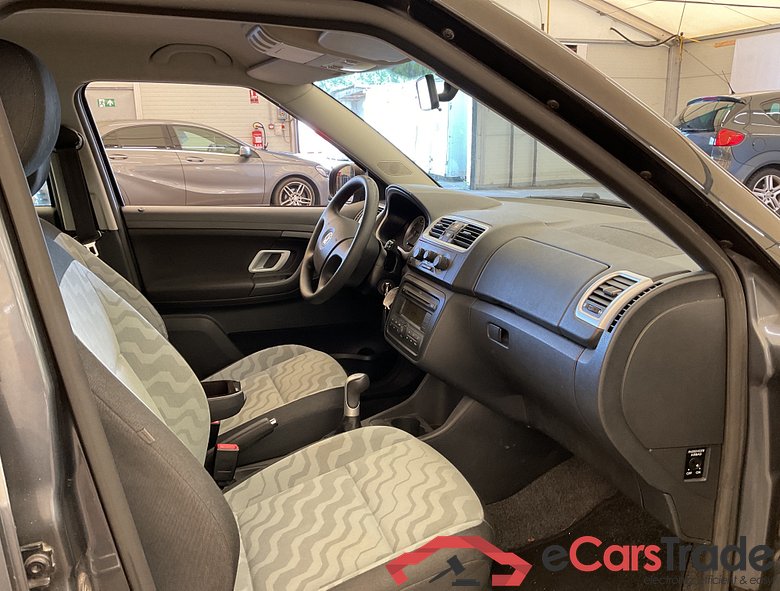 SKODA Fabia Combi NEW FABIA COMBI AMBIENTE 1,4 63KW 86HP #4