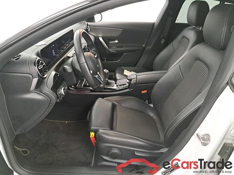 Mercedes CLA 180d SB Progressive Night LED-Xenon Widescreen Navi 1/2 Sport-Leather KeylessGo Klima PDC ... #5