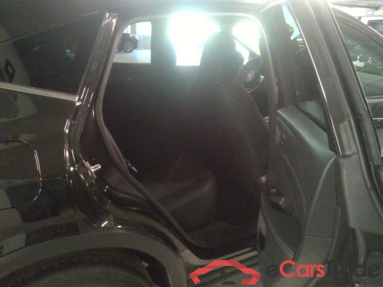 QASHQAI MY22 Mild-Hybrid 140 MT 2WD N-connecta  Design Pack  Cold Pack        #6