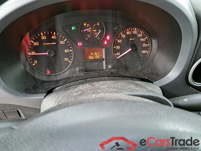 Citroen HDi 90 BVM Confort 21L2 Cabine App. Berlingo Cabine Approfondie VU 4p Fourgonnette HDi 90 BVM Confort 21 L2 / ECLAIRAGE + PB CENTRALISATION + NEIMAN + AMORTISSEURS  #6