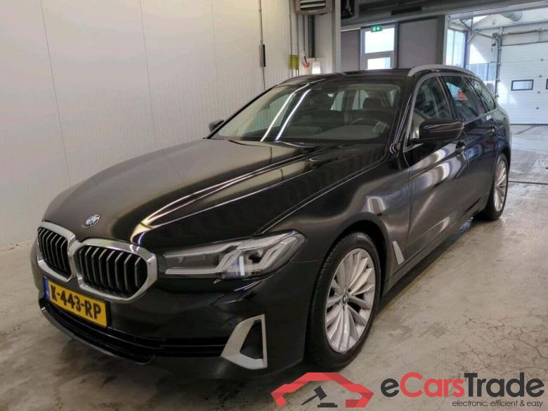 BMW 5-serie Touring 520i High Exe #1
