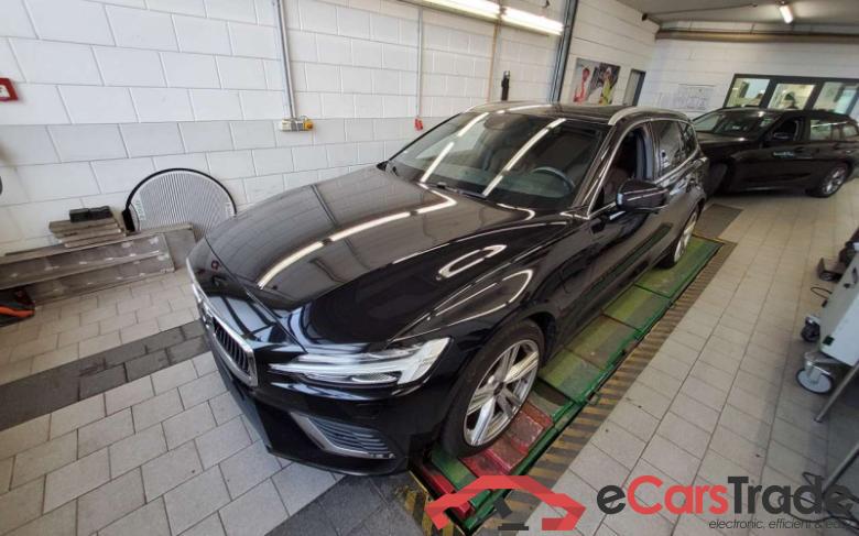 Volvo V60 Kombi (2018->) DE - Kb5 T6 Twin Engine AWD EU6d, Inscription Plug-In AWD (E6d), 2020 - 2021 #1