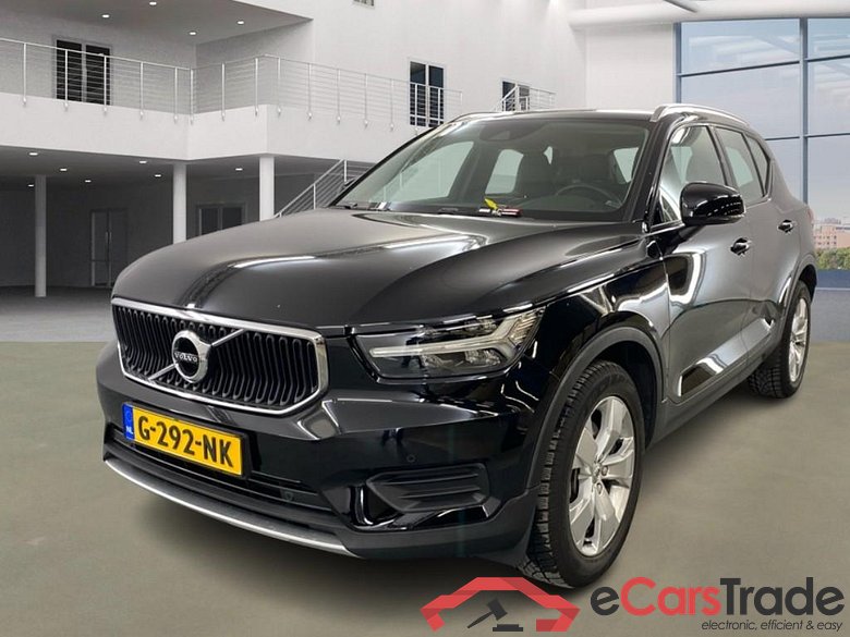 VOLVO XC40 110 kW #1