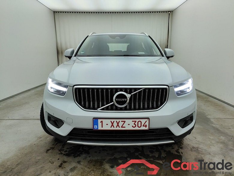 Volvo XC40 T5 Twin Engine Momentum Pro 5d #1
