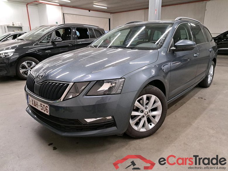 SKODA - SKO OCTAVIA COMBI CRTDI 115PK Ambition Pack Ultimate & Heated Seats & PDC Front & Rear & Removable Trailer Hook