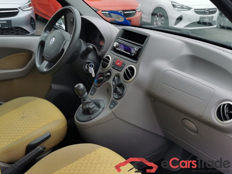 Fiat 1.2 8V Dynamic Panda #3