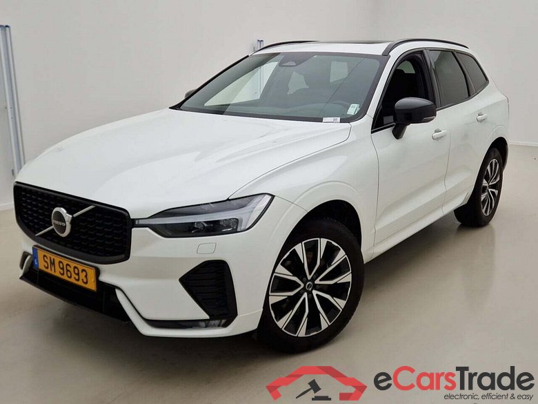 VOLVO XC60 2.0 B4 PLUS DARK 4WD AUT