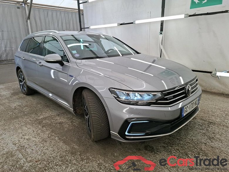 Volkswagen 1.4 TSI DSG HYBRIDE RECHARGEABLE SW GTE VOLKSWAGEN Passat SW / 2019 / 5P / Break 1.4 TSI DSG HYBRIDE RECHARGEABLE SW GTE #4