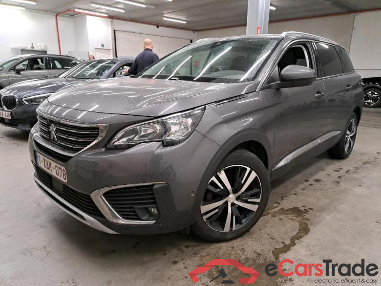 PEUGEOT - PEU 5008 BlueHDi 130PK EAT8 Allure & VisioPark II & Two Removable Seats & Pano Roof