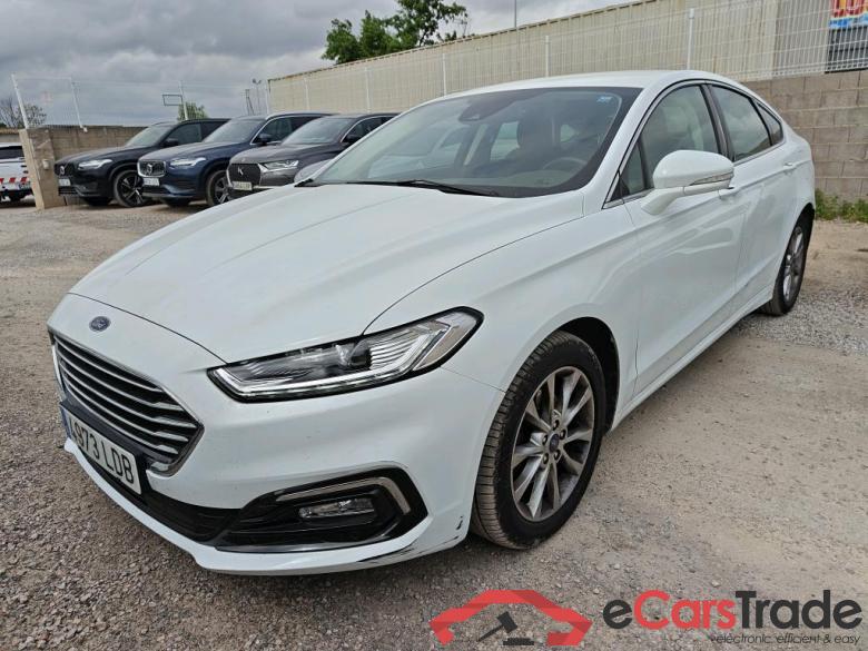 Ford 2.0 TDCi 110kW (150CV) Titanium 235 FORD Mondeo / 2014 / 5P / berlina con portón 2.0 TDCi 110kW (150CV) Titanium 235