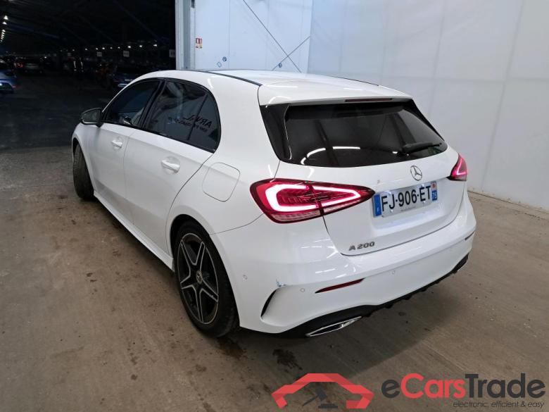 Mercedes A 200 AMG Line 7G-DCT MERCEDES-BENZ Classe A Compact / 2018 / 5P / Berline A 200 AMG Line 7G-DCT #2