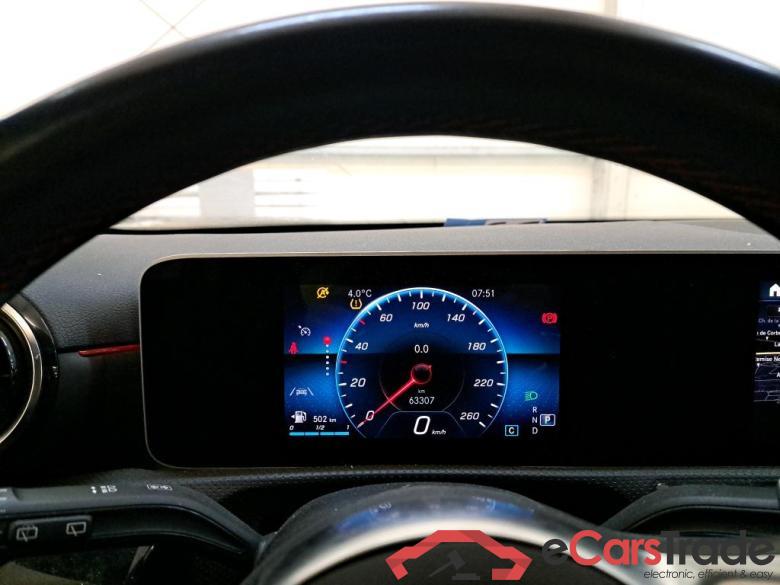 Mercedes A 200 AMG Line 7G-DCT MERCEDES-BENZ Classe A Compact / 2018 / 5P / Berline A 200 AMG Line 7G-DCT #6