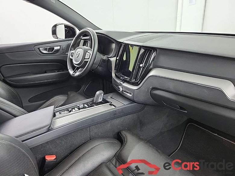 VOLVO XC60 Recharge T8 AWD R-Design 5D 288kW #6