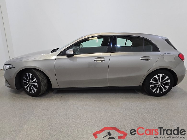 Mercedes A 180d LED-Xenon Widescreen Navi KeylessGo Camera Klima PDC ... #2