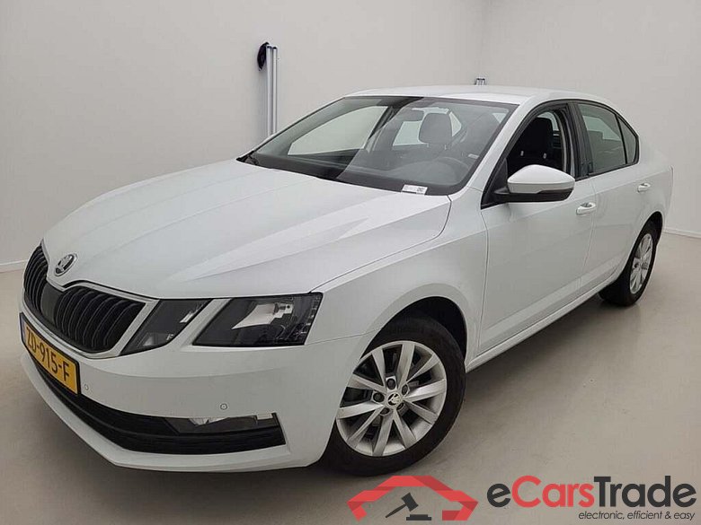 SKODA Octavia 1.0 TSI Ambition Bus #1