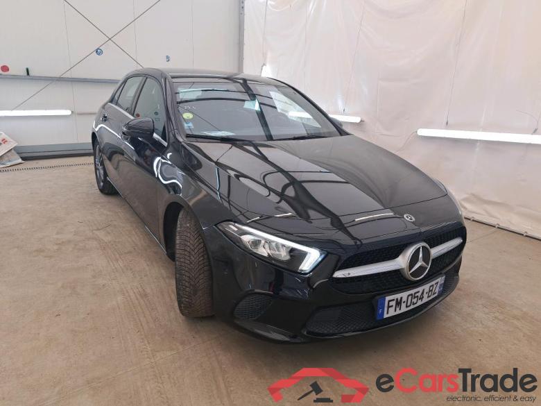 Mercedes A 200 d Business Line 8G-DCT MERCEDES-BENZ Classe A Compact / 2018 / 5P / Berline A 200 d Business Line 8G-DCT #4