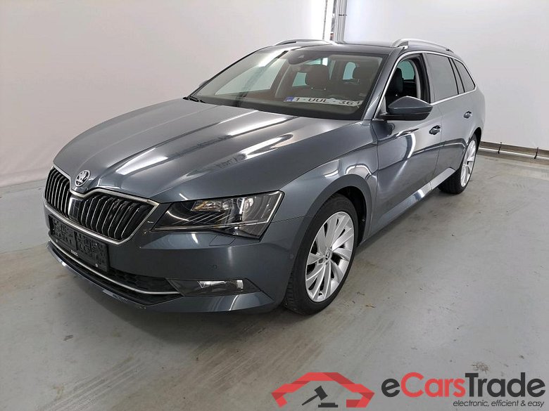 SKODA SUPERB COMBI DIESEL - 2015 1.6 CR TDi Style Safety Style Premium II Corporate Plus #1
