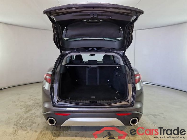 AlfaRomeo 2.2 BUS ALFA ROMEO STELVIO / 2017 / 5P / SUV 2.2 TURBO DIESEL 190CV BUSINESS AT8 Q4 #5