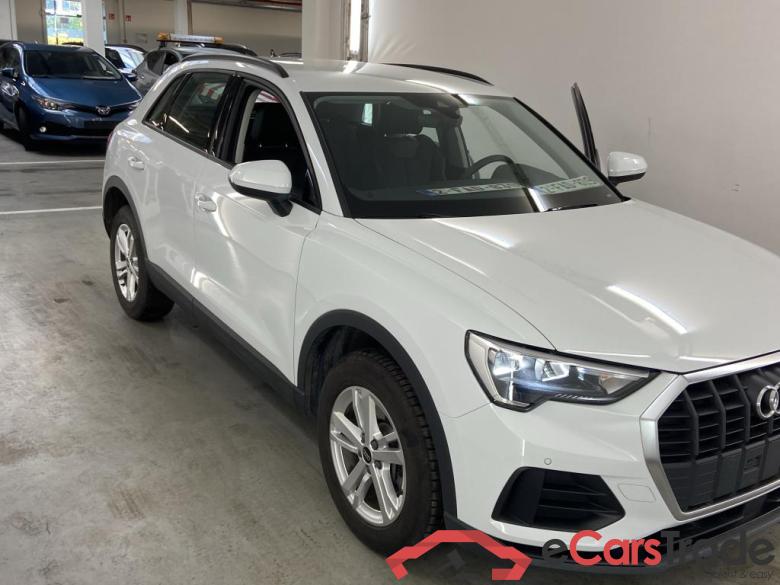 AUDI Q3 1.4 45 TFSI E S TRONIC Business Plus #2