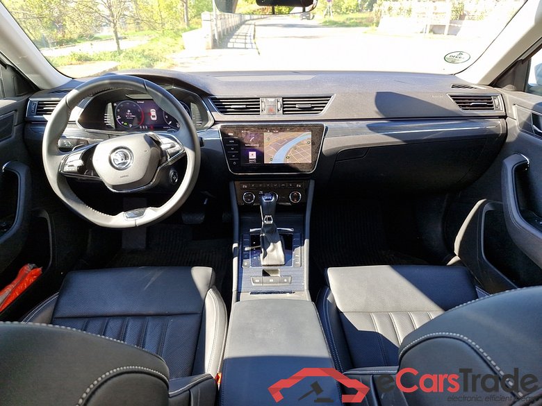 Skoda  Superb (3V3)(2015) Superb 2.0TSI 206 Style 4x4 AT #5