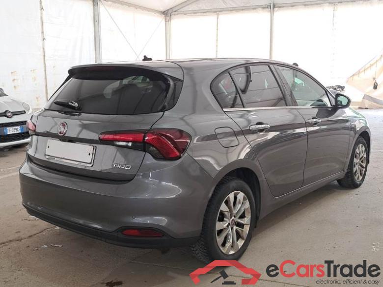 Fiat 55 FIAT TIPO / 2015 / 5P / BERLINA 1.6 MJT 120CV 6M SeS BUSINESS #2