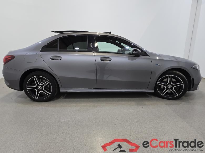 Mercedes A 250e Plug-In Hybrid Limousine AMG Night Aut. Pano LED-Xenon Widescreen Ambient Navi 1/2 Sport-Leather-Alcantara KeylessGo Camera Klima PDC ... #5