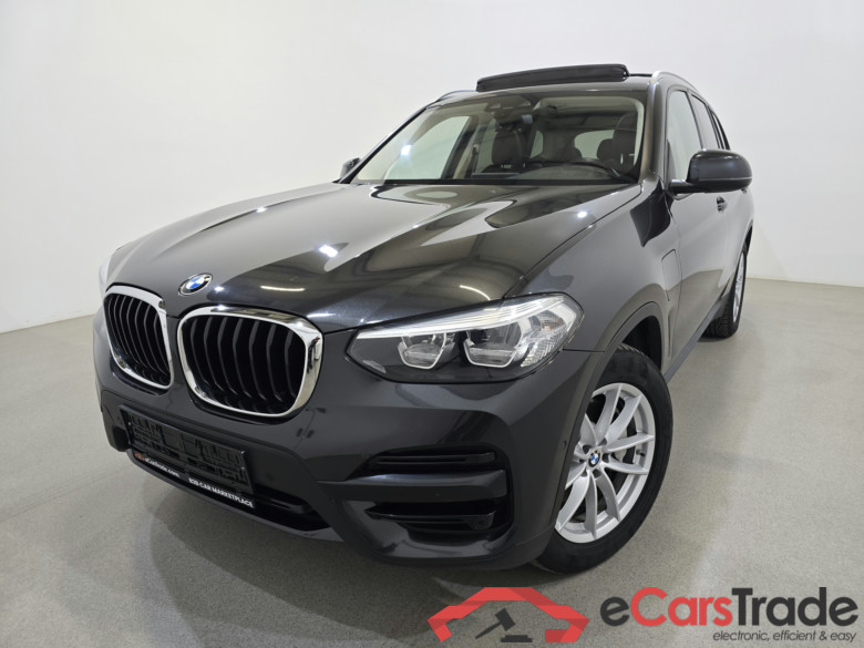 BMW X3 xDrive30e 272Hp Hybrid Aut. Pano LC-Pro Navi Sport-Leather KeylessGo Camera Klima PDC ...