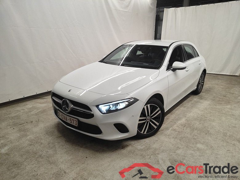 Mercedes-Benz A-Klasse A 250 e Luxury Line 5d