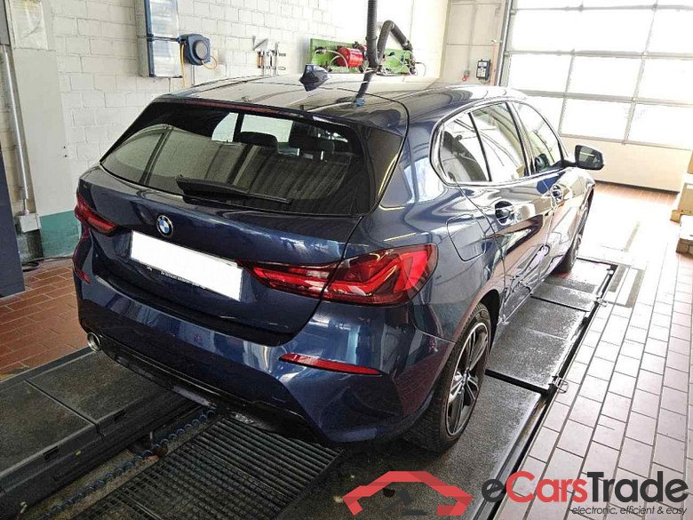 BMW 1 Limousine (F40)(2019->) DE - LimS5 118i EU6d, Sport Line (OPF)(EURO 6d), 2020 - 2024 #3