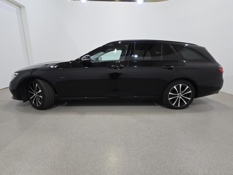 Mercedes E300de Facelift Plug-In Hybrid Aut. LED-Xenon Widescreen Distronic Burmester Ambient Navi Sport-Leather KeylessGo Сamera Klima PDC ... #2