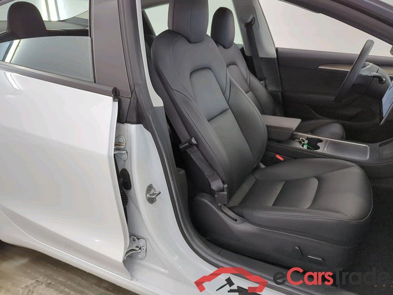 Tesla Model 3 Standard Range Plus RWD 4d #3