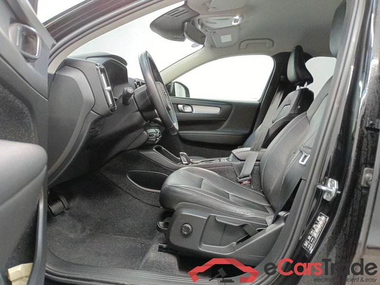 Volvo XC40 T3 Geartronic Momentum Pro 5d #3