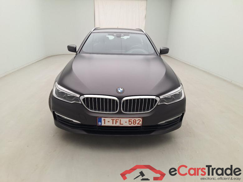 BMW, 5-serie touring '17, BMW 5 Reeks Touring 520d (140 kW) 5d