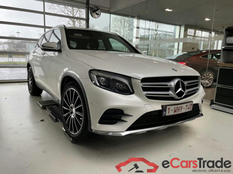 Mercedes GLC 250 AMG 4Matic Aut. LED-MultiBeam Navi Sport-Leather Klima PDC ... #3