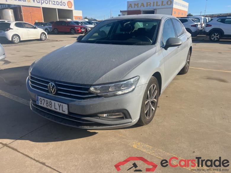 VOLKSWAGEN Passat / 2019 / 4P / sedán Executive 2.0 TDI 110kW (150CV) #1
