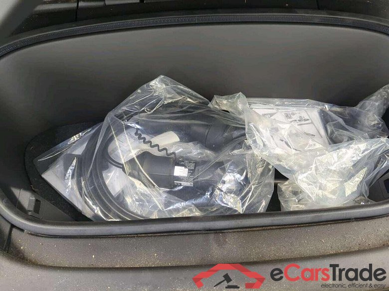 VOLVO XC40 Recharge P8 AWD RDes #4