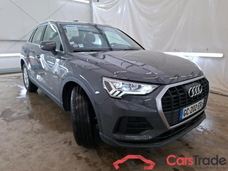 AUDI Q3 / 2018 / 5P / SUV 45 TFSI E 245 S TRONIC BUSINESS LINE #4