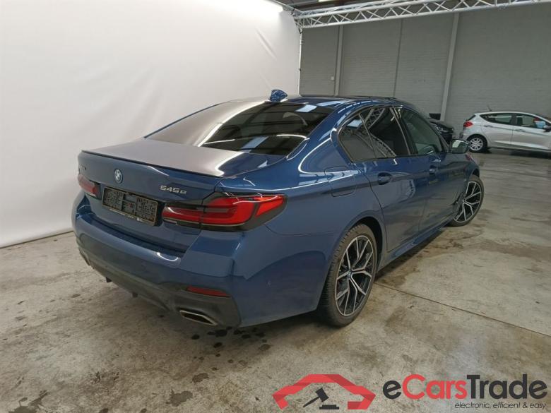 BMW 5 - 2020 545eXAS 286 PHEV 4d #2