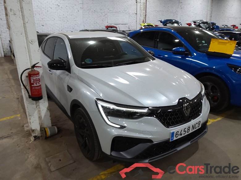 RENAULT ARKANA esprit full hybrid 105 kW (145CV) Automático Alpine e Tech #1