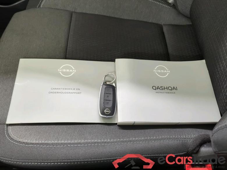 Nissan Qashqai 1.3 Mild-Hybrid 158 N-CONNECTA Xtronic 5d #4