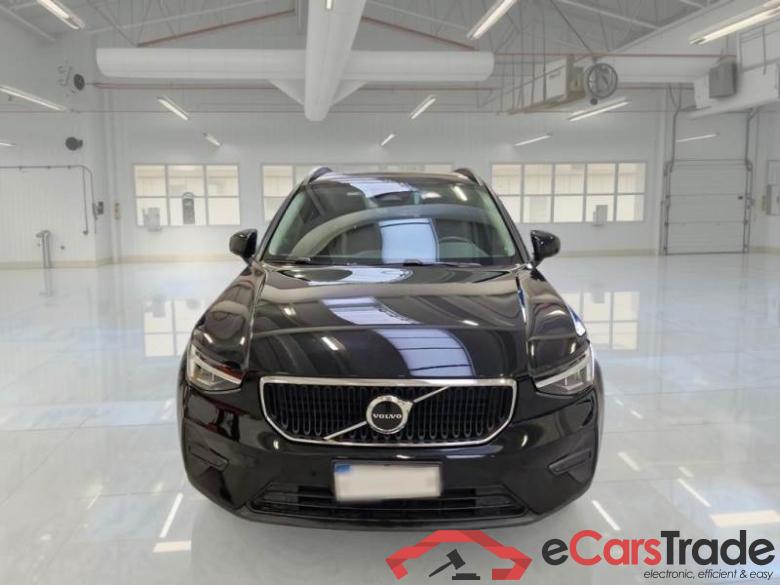 VOLVO XC40 / 2021 / 5P / SUV B3 AUTOMATICO ESSENTIAL #6