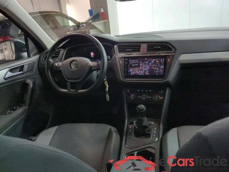 VOLKSWAGEN Tiguan 1.5 TSI Comfortline #3