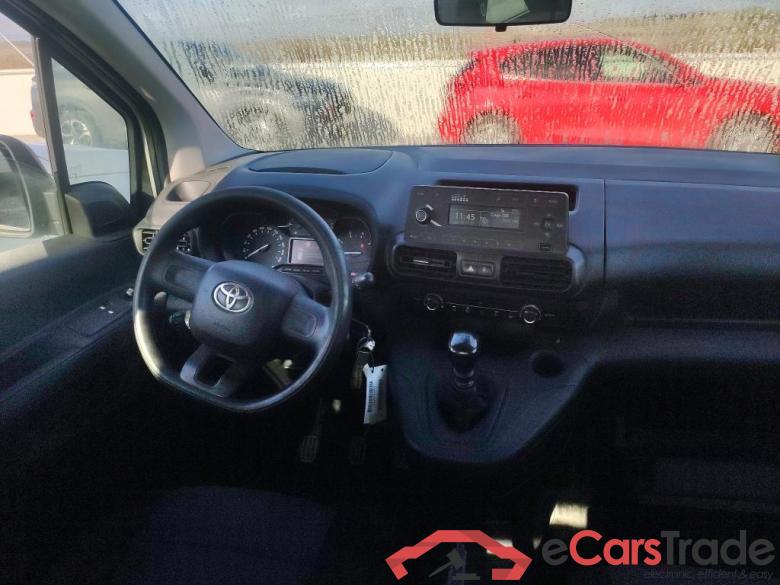 TOYOTA Proace City / 2020 / 4P / combi 1.5D 75kW (100CV) GX L1 #3