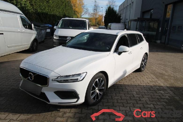 V60 Kombi Momentum Pro 2.0 D3 110KW AT8 E6dT #1