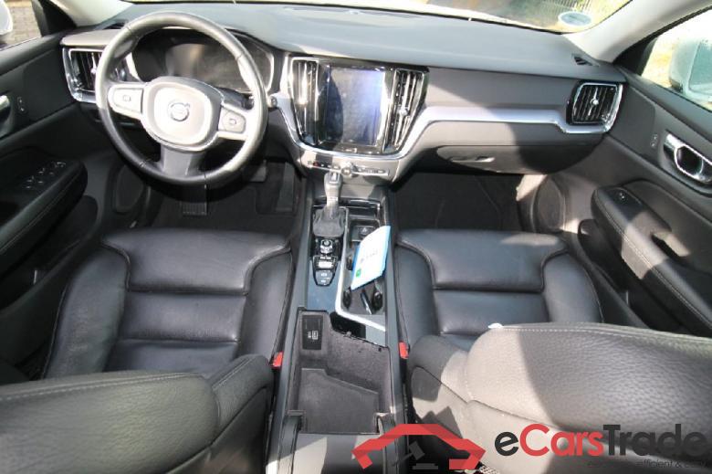 V60 Kombi Momentum Pro 2.0 D3 110KW AT8 E6dT #3